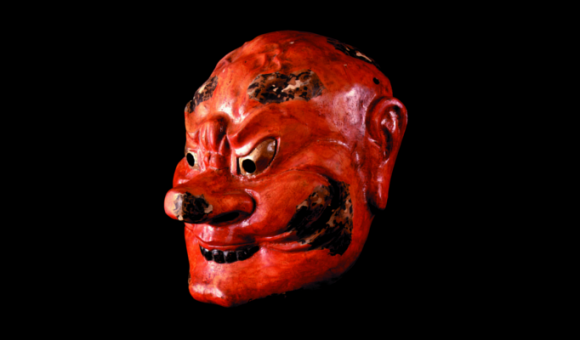 Masque de théâtre, masque de Bugaku, de Gyo do © O. Desart pour le M.I.C.M., Binche