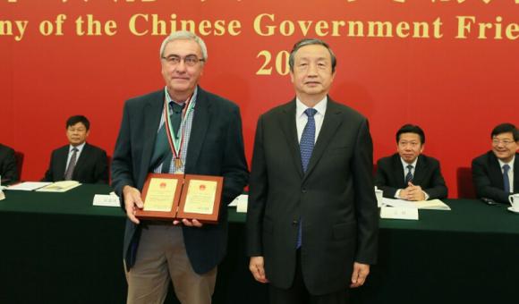 Jean-Louis Rolot and Chinese Deputy Prime Minister Ma Kai