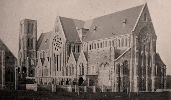 L’Abbaye de Maredsous a été fondée par la Famille Desclée, il y a 150 ans © Abbaye de Maredsous asbl