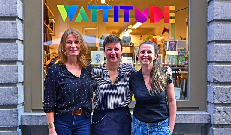 L'équipe de Wattitude avec, au centre, sa conceptrice, Emmanuelle Wégria. Copyright: Patricia Galand