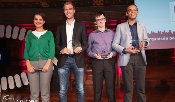 Najat Vallaud-Belkacem, Ministre française de l’Education nationale, de l’Enseignement supérieur et de la Recherche, Adrien Deliège et les deux autres lauréats, Alexandre Artaud et AbdelKader Meni Mahzoum 