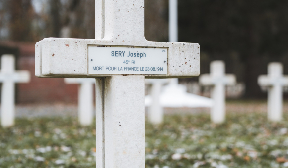 Le cimetière français de la Belle-Motte à Aiseau-Presles © J. Van Belle - WBI