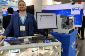 Benoît Autem, Directeur général de D-tek, sur leur stand à Medica (Allemagne)