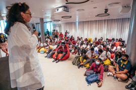 Sarah Baatout during her masterclass at the Dubai World Expo © J. Van Belle -WBI