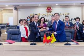 11ème CMP entre le Vietnam et Wallonie-Bruxelles en présence de Monsieur Pham Hoang Mai, Directeur général du Département des Relations économiques extérieures du MPI et M. Nicolas Dervaux, Représentant des gouvernements de la Fédération Wallonie-Bruxelles et de la Wallonie au Vietnam