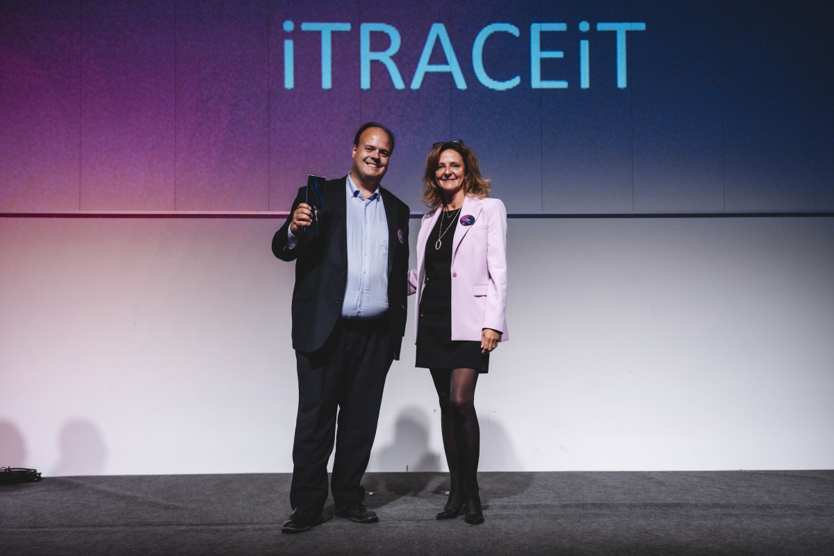 iTraceiT02_0.jpg